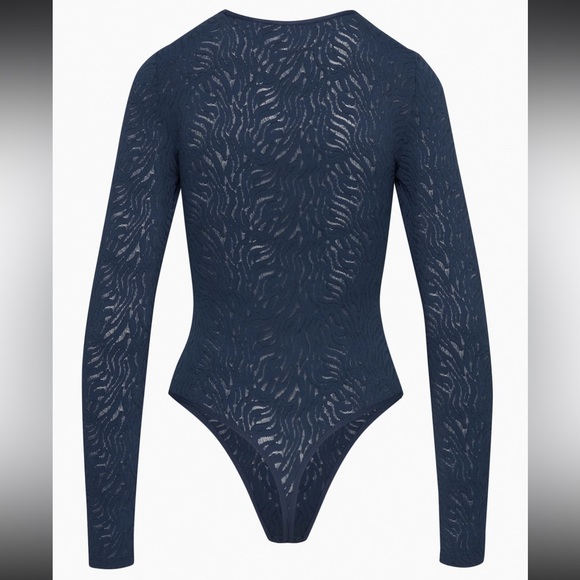 USED BABATON - ARITZIA Shapelace Crew Longsleeve Bodysuit - Picture 3 of 16